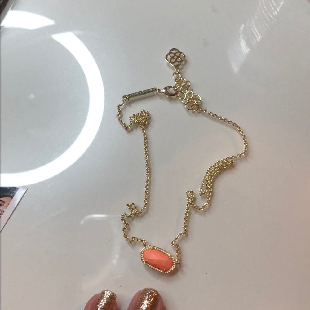 Kendra scott necklace